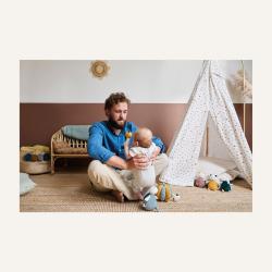 Kaloo Senzorická textilná hrkálka pre bábätko Stimuli 5